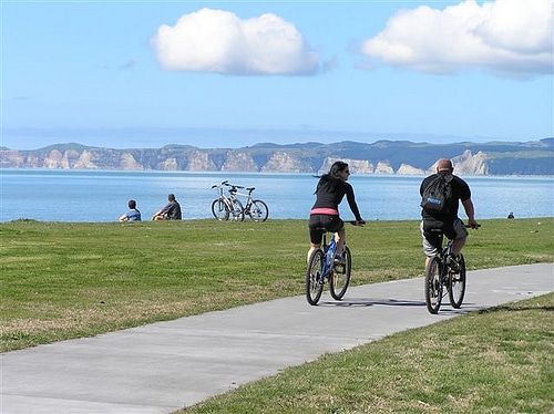Cycling tours New Zealand in Hawkes Bay trails