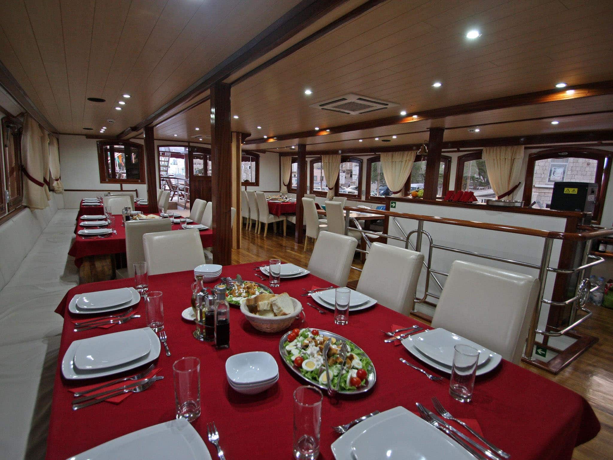 Tour De Vines Croatia Ships Guest Pictures Harmonia Saloon2