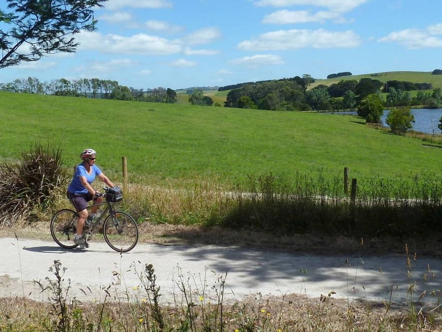 Cycling tours Victoria